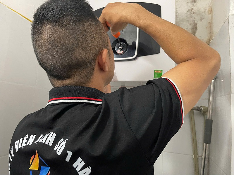 Những lợi ích mà công ty điện lạnh số 1 Hà Nội mang lại cho khách hàng Sua Chua Binh Nong Lanh Tai Nha Ha Noi Uy Tin Nhieu Loi Ich